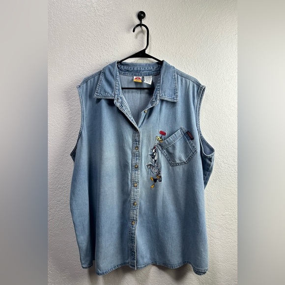 Warner Bros. Denim - Warner Bros. Looney Tunes Women's Vintage Denim Jean Vest
26W/28W NC0307